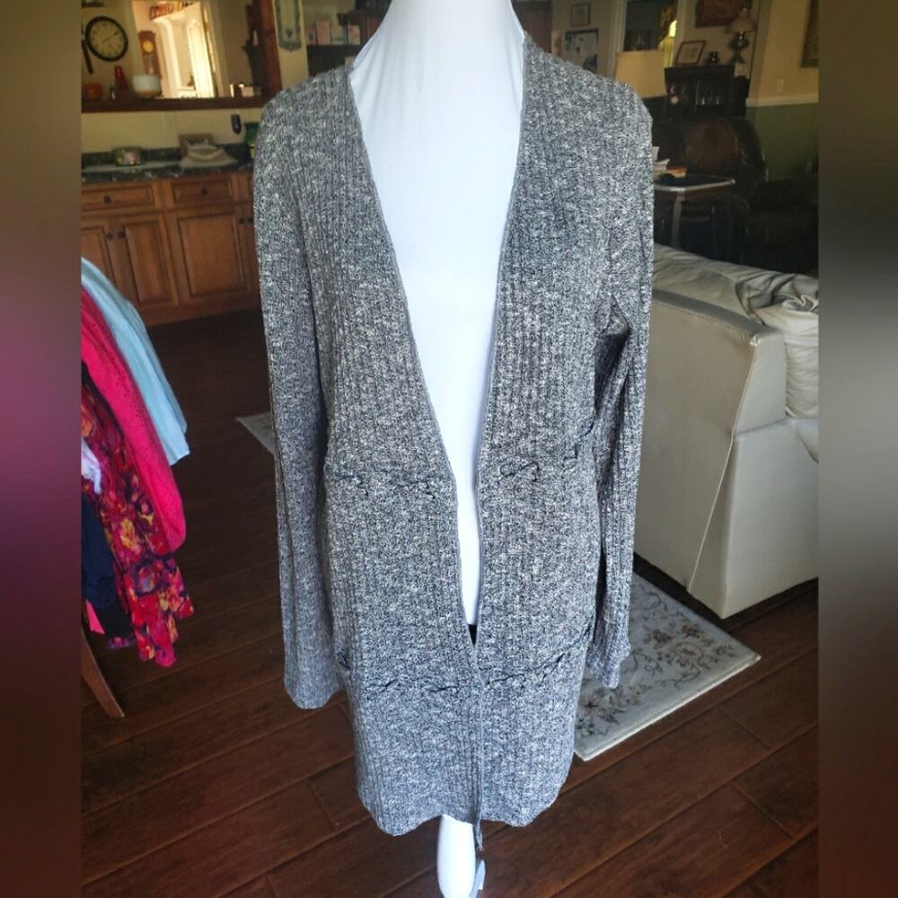 Day Trip xl‎ more like l gray black and white open cardigan